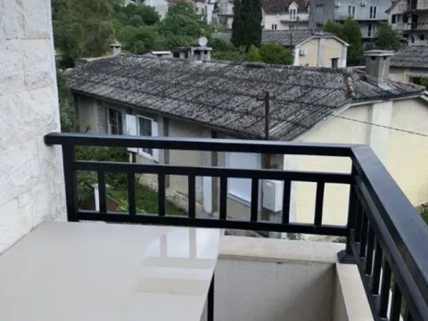 Rent, one bedroom apartment, 50m², Mažina, Tivat - image 5