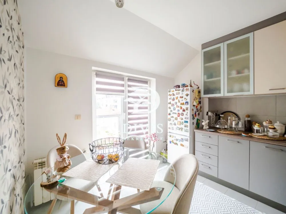 Prodaja, trosoban stan, 94m², Lion, Zvezdara Sve Podlokacije