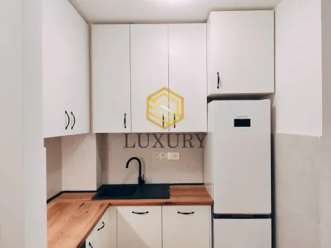 Sale, one bedroom apartment, 40m², Central Point, Podgorica - image 11