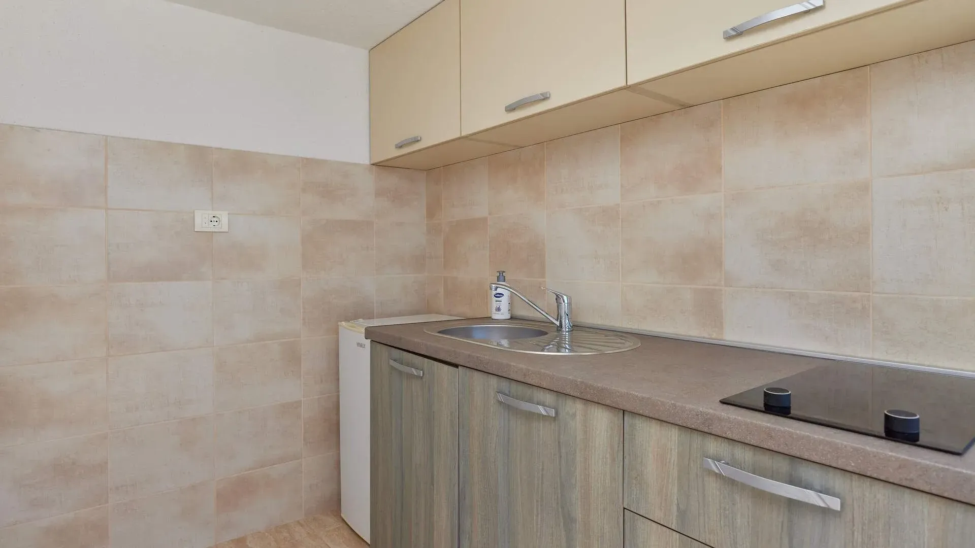 Prodaja, kuća, 233m², Kavač, Kotor