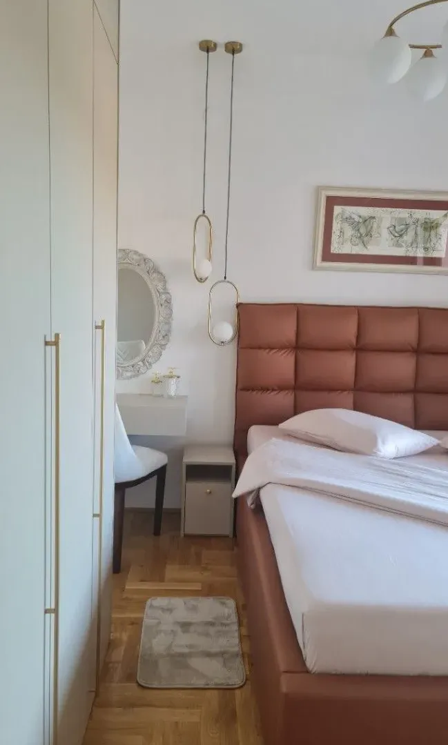 Rent, one bedroom apartment, 48m², Cetinje, Crna Gora