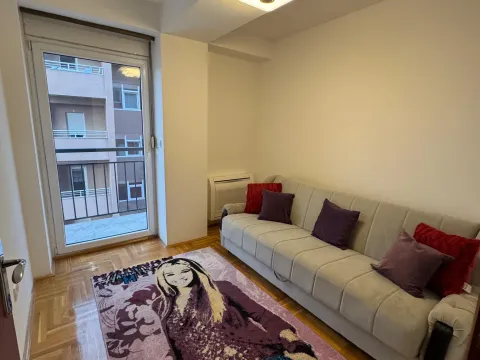 Rent, three bedroom apartment, 92m², Krivi Most, Podgorica - image 8