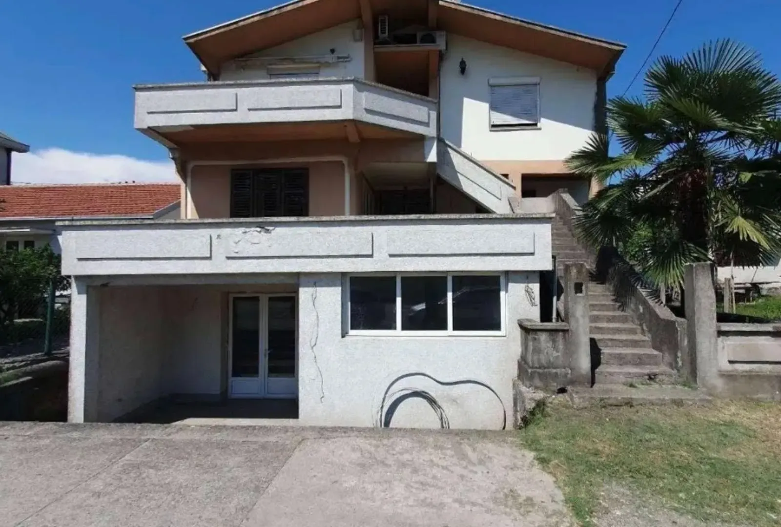 Sale, house, 358m², Dalmatinska ulica, Podgorica
