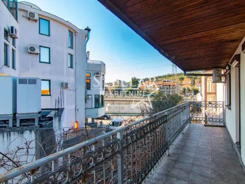 Izdavanje, kuća, 160m², Masline, Podgorica - image 8