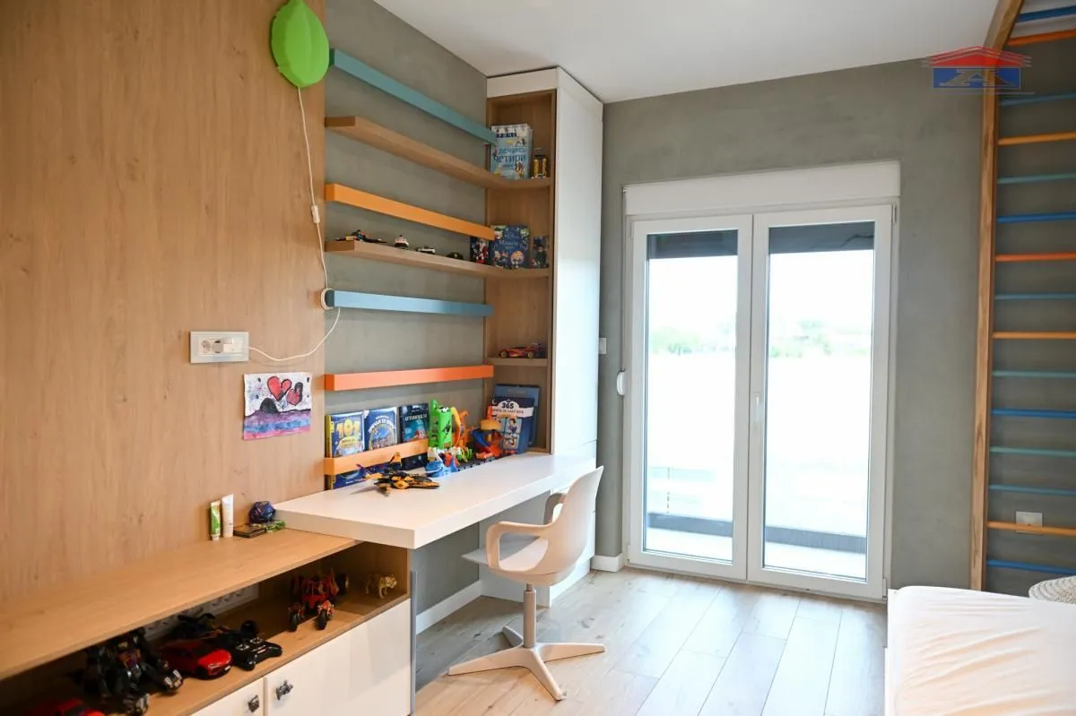 Sale, house, 360m², Petrovaradin, Novi Sad