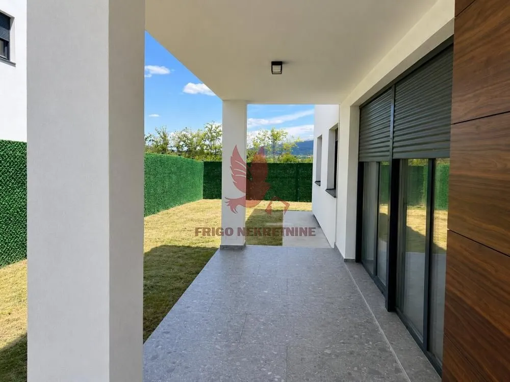Prodaja, kuća, 228m², Kosmaj, Sopot