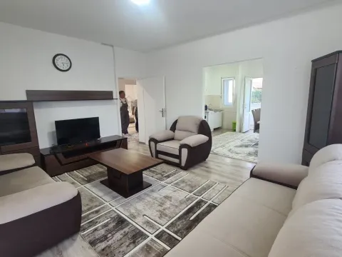 Rent, two bedroom apartment, 140m², Podgorica, Crna Gora