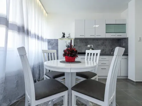 Prodaja, dvosoban stan, 70m², Podgorica, Crna Gora - image 25