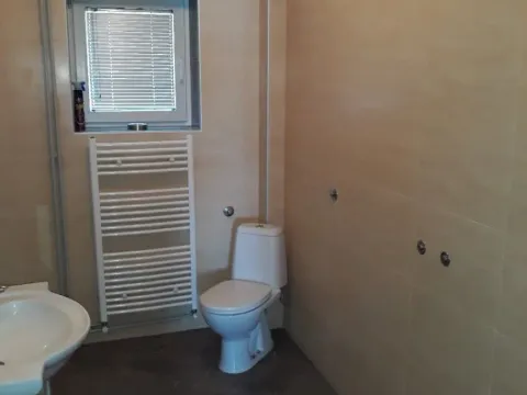 Izdavanje, poslovni prostor, 450m², Leštane, Grocka - image 10