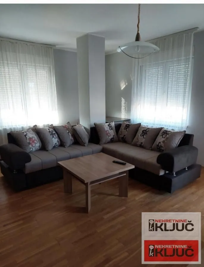 Prodaja, trosoban stan, 76m², Nova Detelinara, Novi Sad Sve Podlokacije