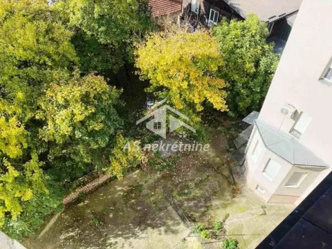 Rent, four bedroom apartment, 120m², Stari Grad, Beograd - image 33