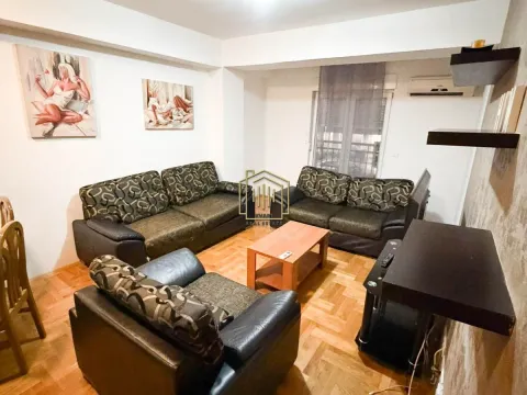 Izdavanje, dvosoban stan, 80m², Preko Morače, Podgorica - image 1