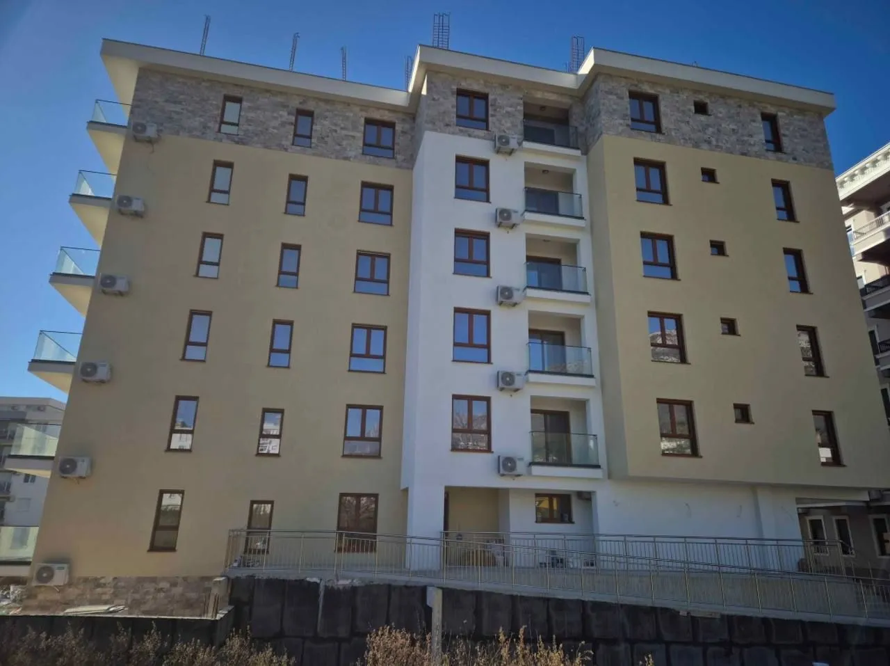 Prodaja, jednosoban stan, 46m², Šušanj, Bar