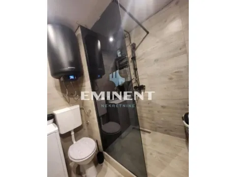 Izdavanje, dvosoban stan, 55m², Stari Grad, Beograd - image 14