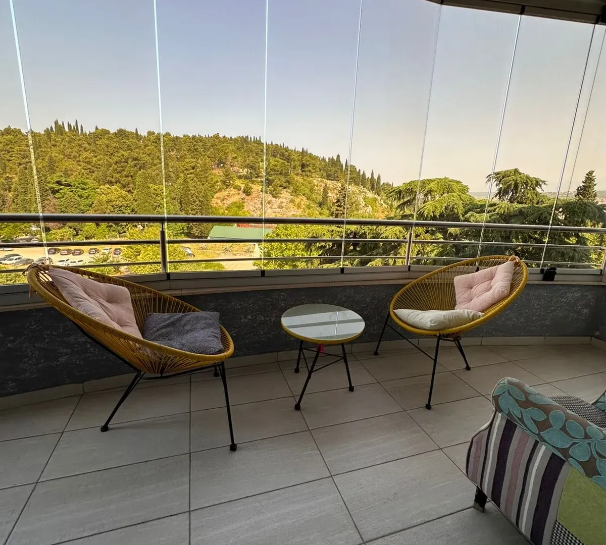 Izdavanje, dvosoban stan, 60m², Pobrežje, Podgorica