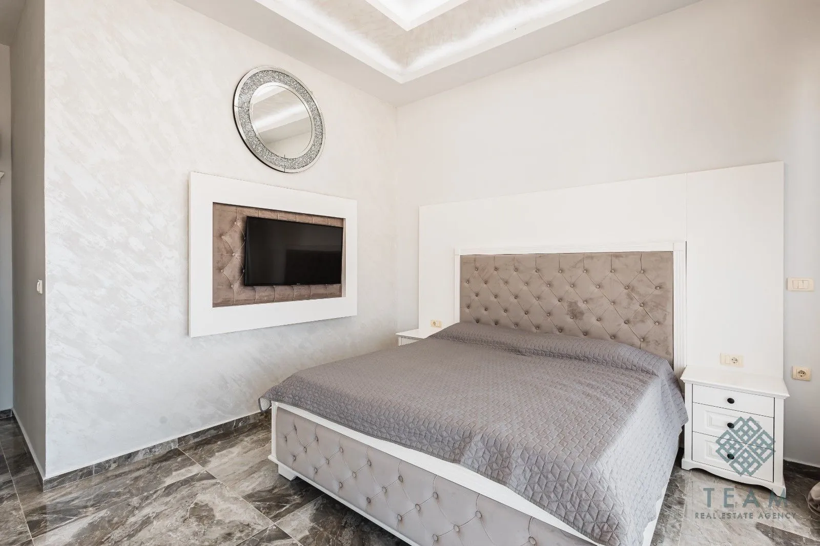 Sale, three bedroom apartment, 476m², Pinješ, Ulcinj