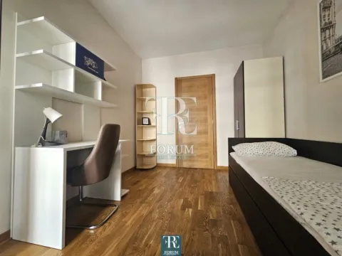 Izdavanje, dvosoban stan, 65m², City Kvart, Podgorica - image 11