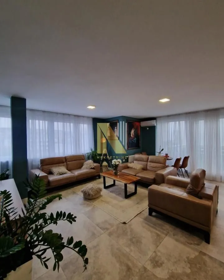 Prodaja, četvorosoban stan, 145m², Telep, Novi Sad Sve Podlokacije