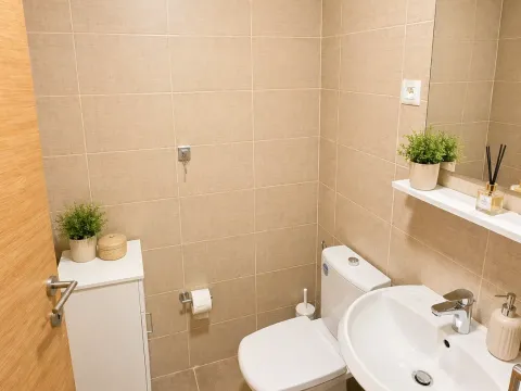 Izdavanje, dvosoban stan, 72m², Dubovica, Budva - image 13