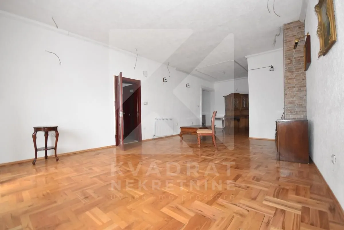 Prodaja, kuća, 343m², Zagorič, Podgorica