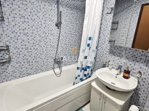 Prodaja, jednosoban stan, 50m², City Kvart, Podgorica - image 10