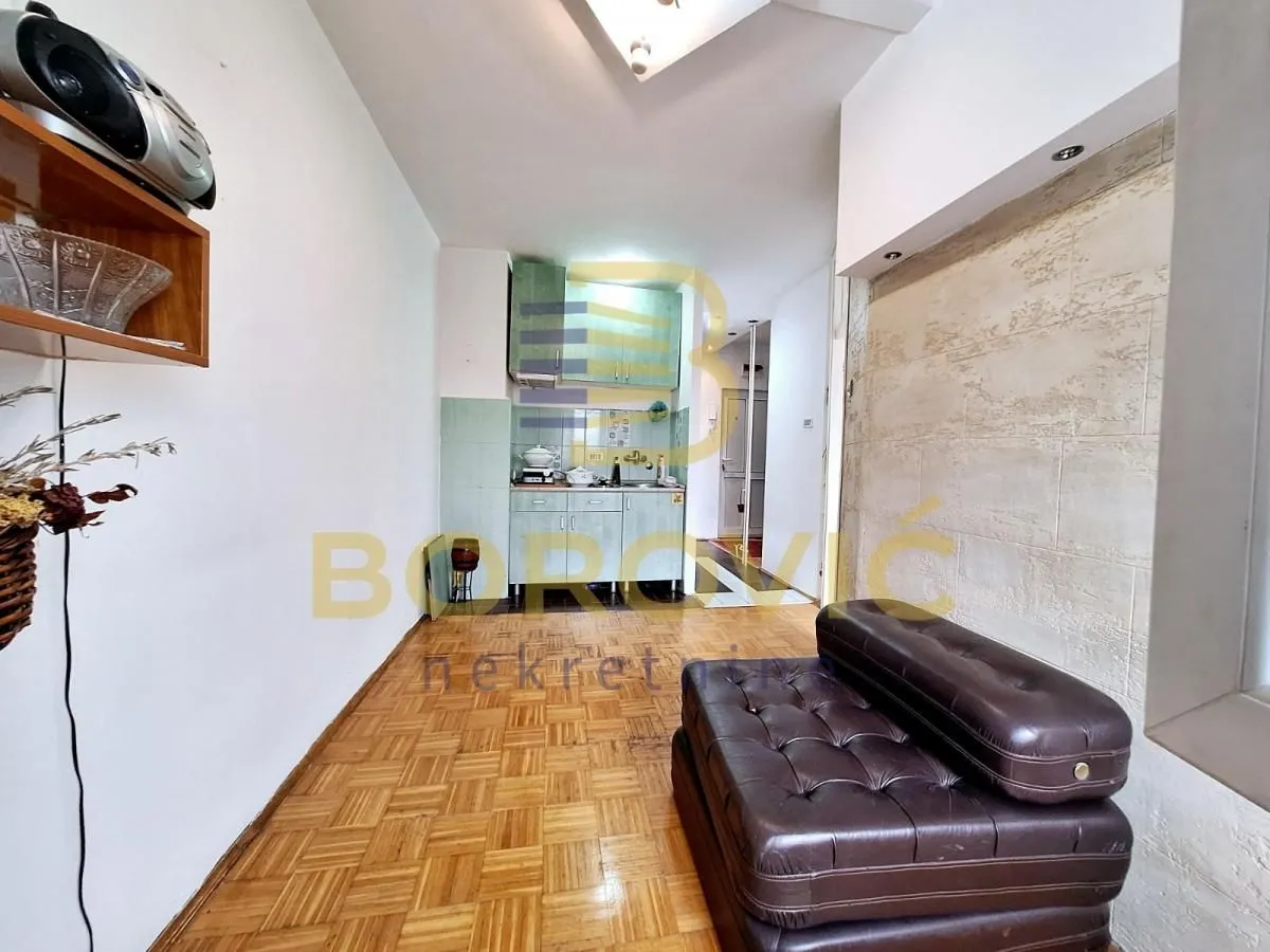 Sale, one bedroom apartment, 27m², Resnik, Beograd