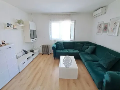 Rent, house, 130m², Tološi, Podgorica - image 3