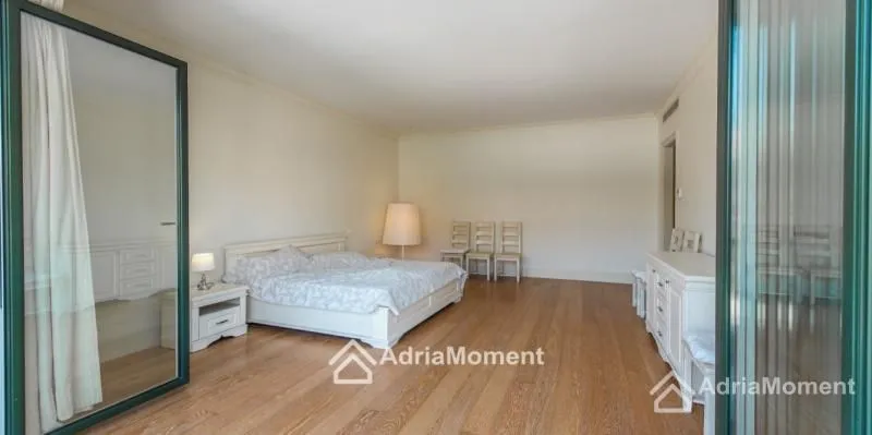 Sale, two bedroom apartment, 148m², Tivat, Crna Gora