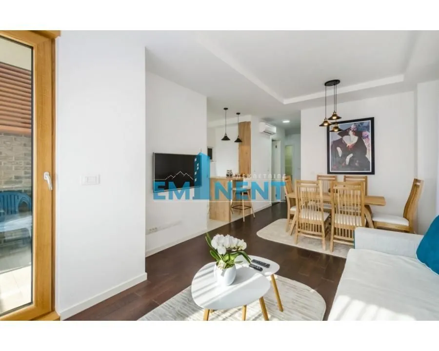 Izdavanje, trosoban stan, 60m², Novi Beograd Blok 67, Novi Beograd Sve Podlokacije