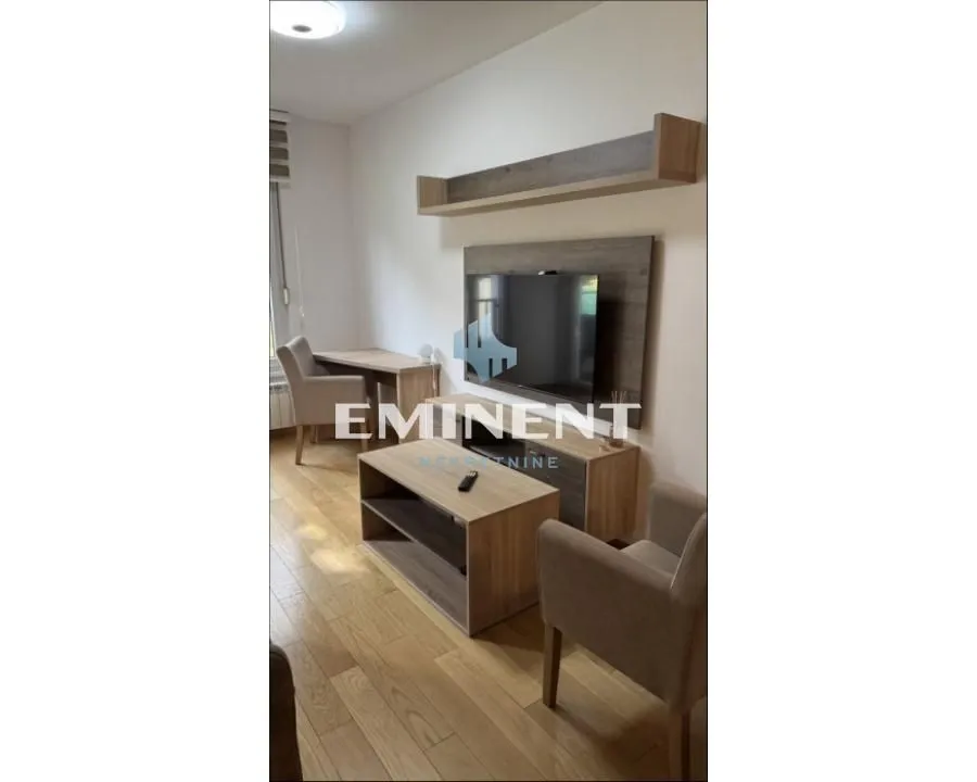 Rent, two bedroom apartment, 38m², Zemun Gornji Grad, Zemun Sve Podlokacije