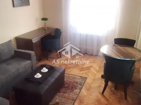 Rent, two bedroom apartment, 40m², Stari Grad, Beograd - image 2