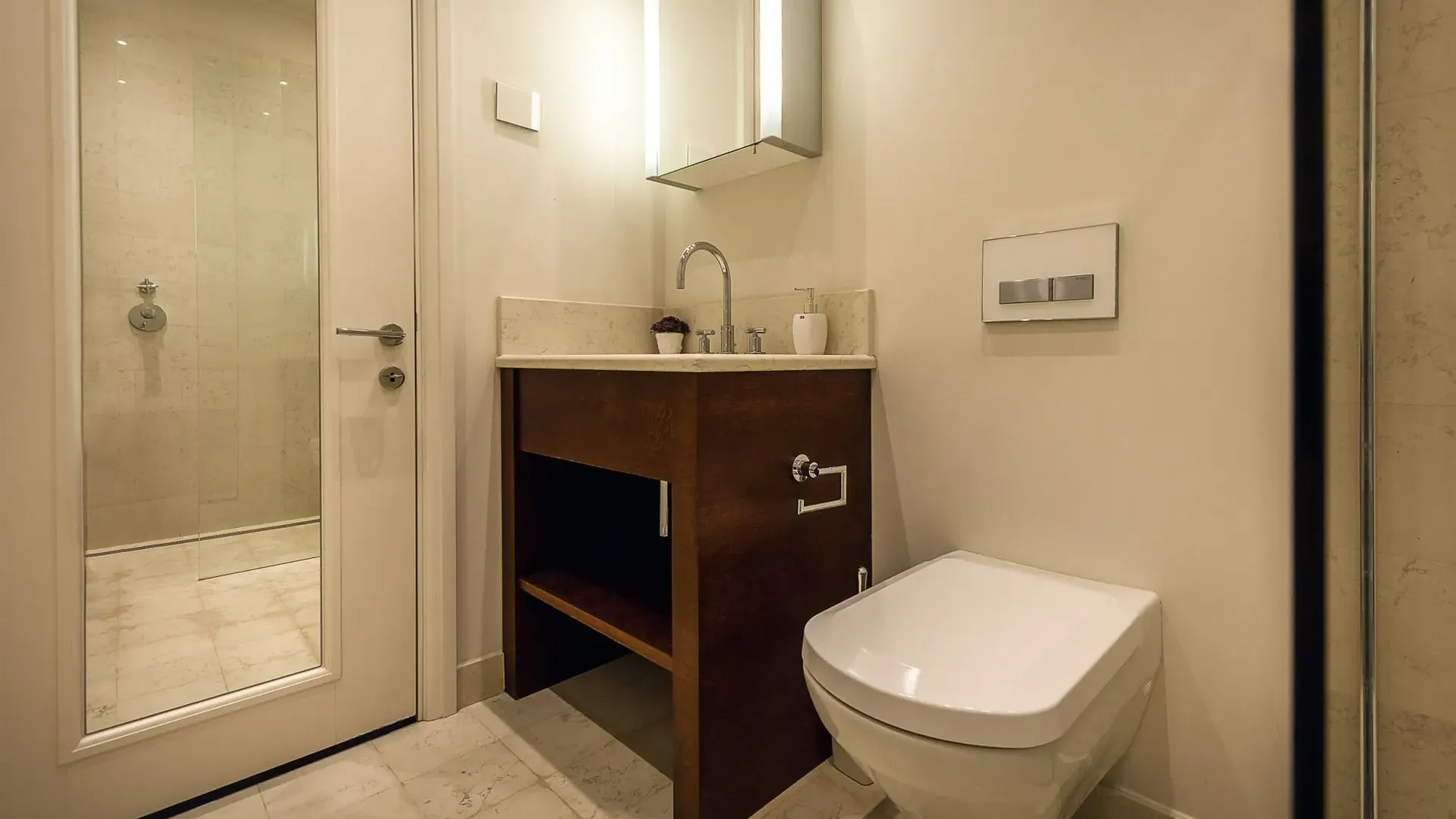 Rent, one bedroom apartment, 63m², Porto Montenegro, Tivat