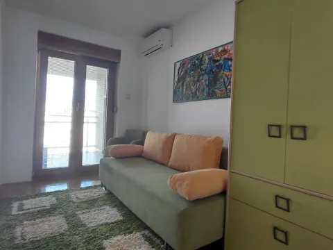 Rent, three bedroom apartment, 95m², Preko Morače, Podgorica - image 10