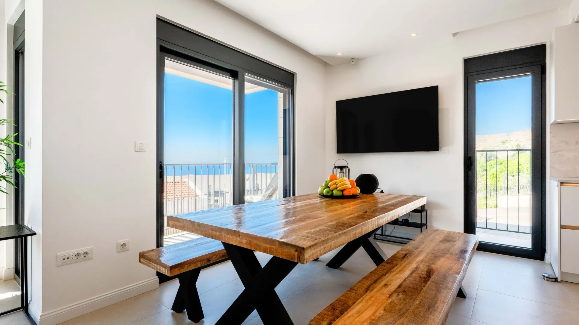 Rent, house, 159m², Reževići, Budva