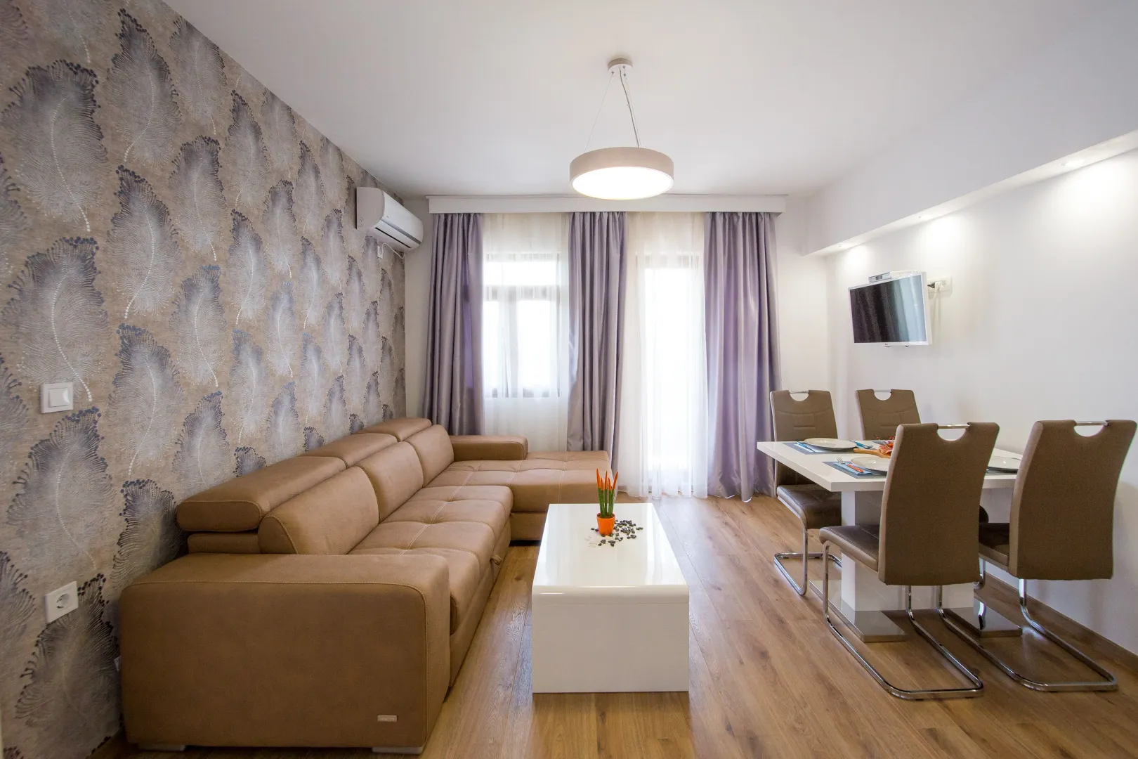 Rent, one bedroom apartment, 50m², Petrovac, Budva