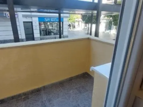 Izdavanje, poslovni prostor, 58m², Centar, Podgorica - image 6