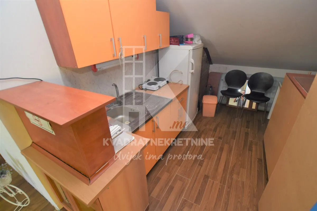 Rent, house, 410m², Donja Gorica, Podgorica