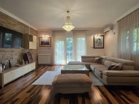 Prodaja, kuća, 175m², Velje Brdo, Podgorica - image 8