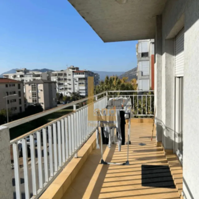 Prodaja, trosoban stan, 93m², Blok 9, Podgorica