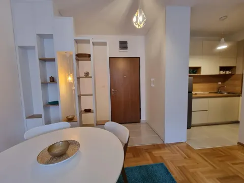 Izdavanje, jednosoban stan, 54m², Budva, Crna Gora - image 16