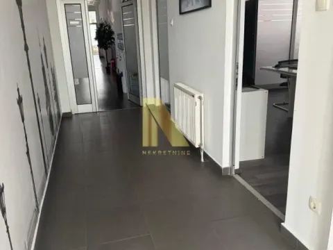 Rent, office space, 780m², Novo naselje, Novi Sad - image 8