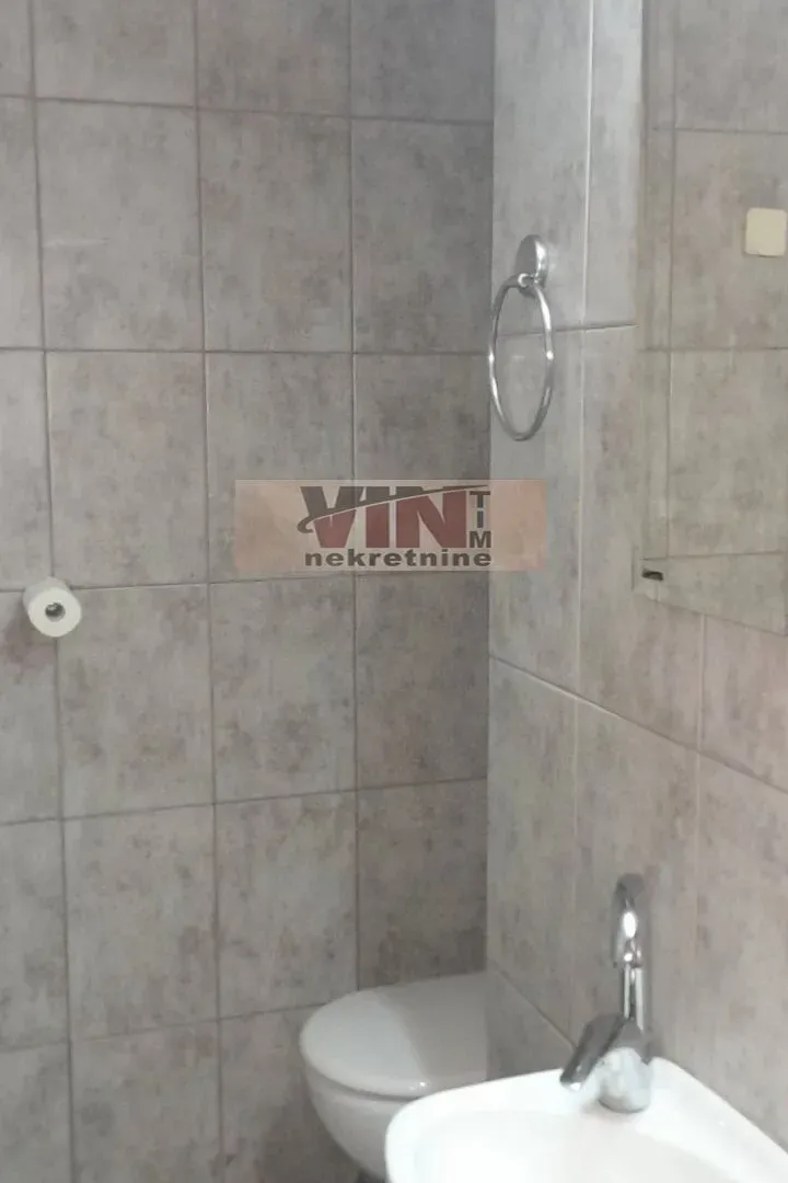 Izdavanje, trosoban stan, 85m², Altina, Beograd