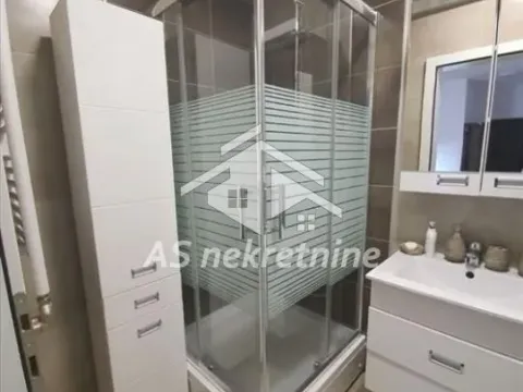Izdavanje, dvosoban stan, 41m², Stari Grad, Beograd - image 14