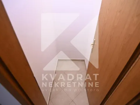 Sale, two bedroom apartment, 65m², Stari Aerodrom, Podgorica - image 9