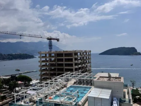 Izdavanje, stan, 135m², Tre Canne, Budva - image 8