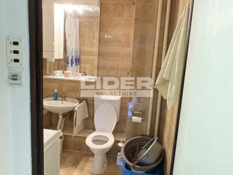 Izdavanje, trosoban stan, 77m², Čukarička Padina, Beograd - image 10