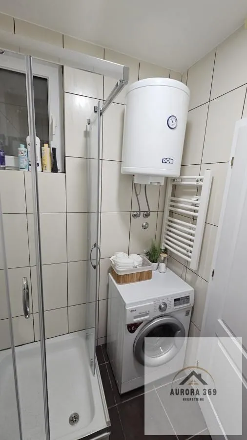 Prodaja, jednosoban stan, 39m², Socijalno, Novi Sad Sve Podlokacije