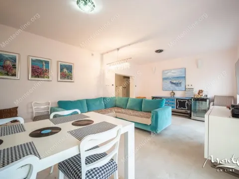 Sale, house, 484m², Stoliv, Kotor - image 6