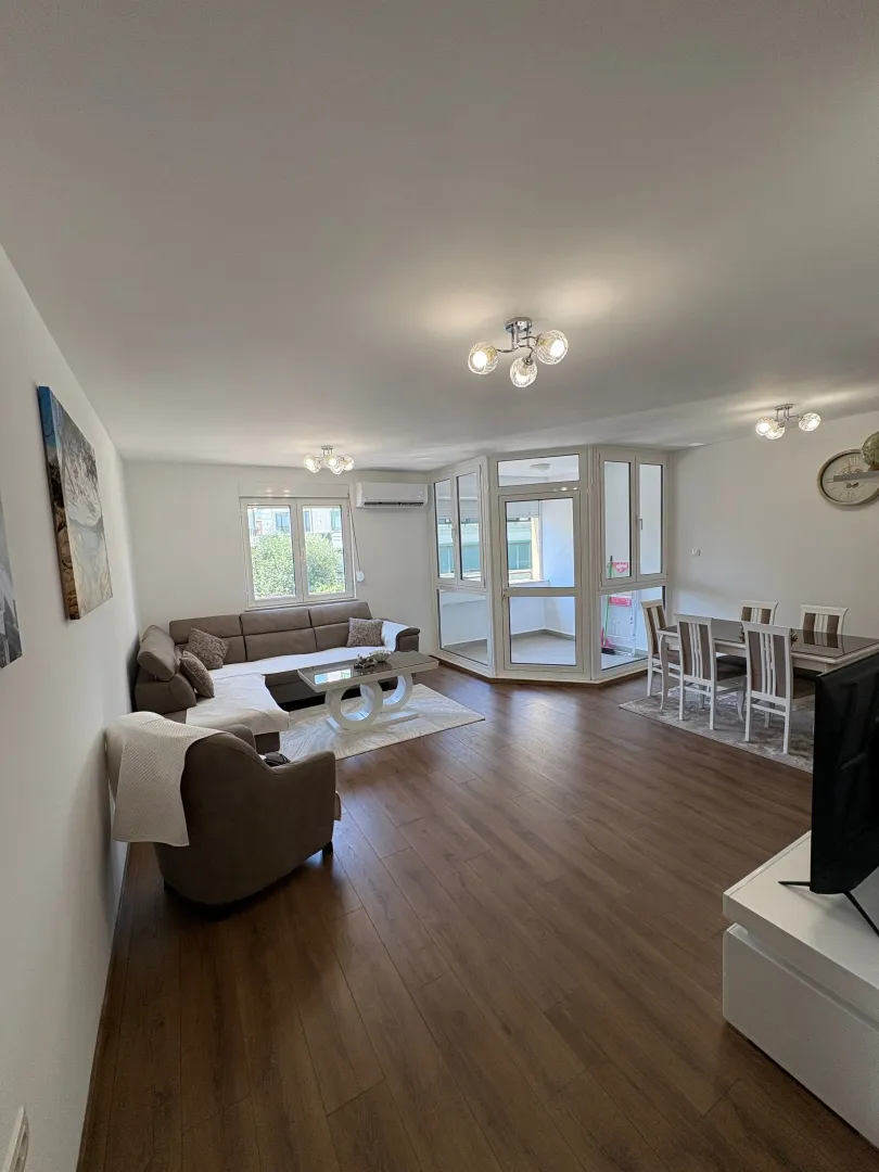 Rent, three bedroom apartment, 100m², Tološka šuma, Podgorica