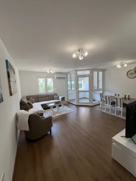 Rent, three bedroom apartment, 100m², Tološka šuma, Podgorica - image 1